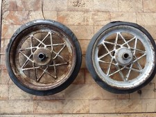 PAIRE DE ROUES POUR VOITURE à PEDALE ANCIEN 1960/70 ? vintage collection 