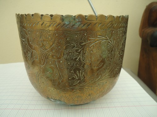 Cache pot ancien laiton ou - en,