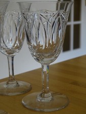 6 ANCIENS BEAUX VERRES EAU