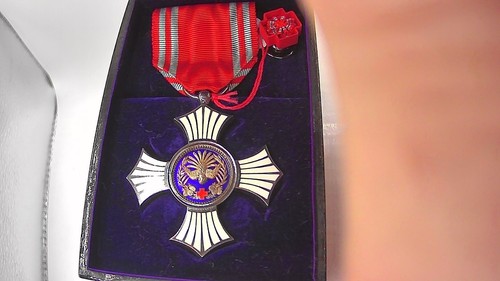 Croix rouge japonaise - croix-rouge, ordre