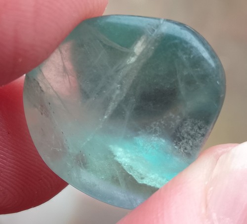 5.8gr 18x18x12mm fluorite