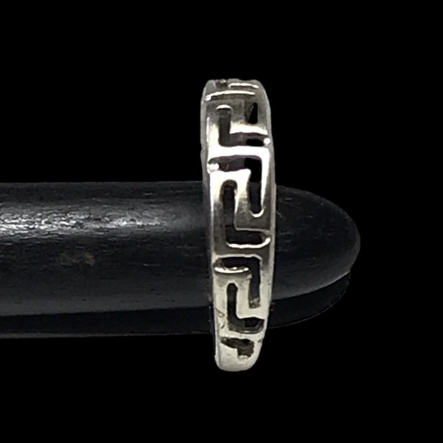 Charmante bague ajourée - bague,