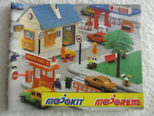 VINTAGE MINI CATALOGUE MAJOKIT