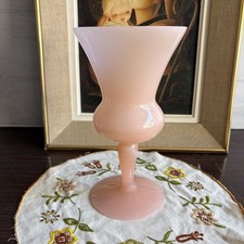 Vase coupe sur pied en opaline