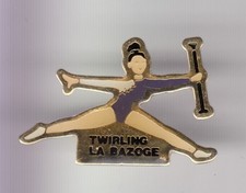 RARE PINS PIN'S .. FILLE SEXY
