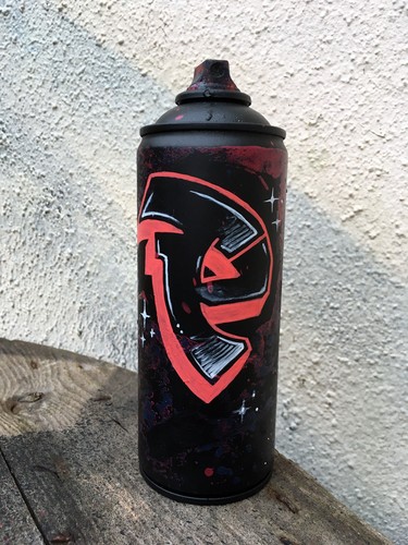 Peinture signée sur bombe - ,