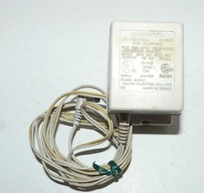 CHARGEUR SECTEUR SANYO 9L-120H + CONVERTISSEUR  FRANZUS F11 50 WATTS 110V/220V 