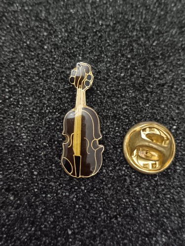 Pin pins - pin's,