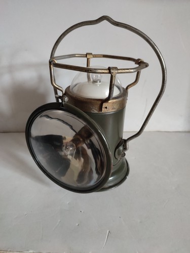 Lanterne militaire equiper de - lanterne,