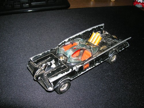 Corgi toys batman batmobile - corgi,