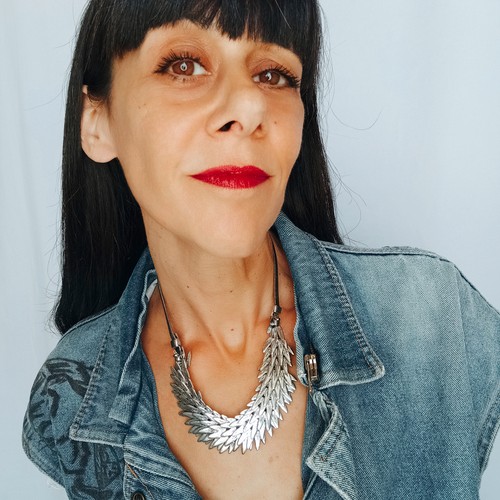 Collier plastron métal