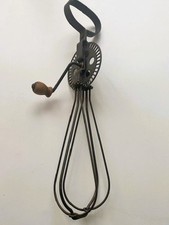 Ancien batteur à œufs manuel