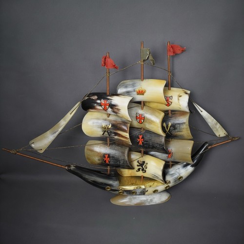 Ancien bateau corne - bateau, en