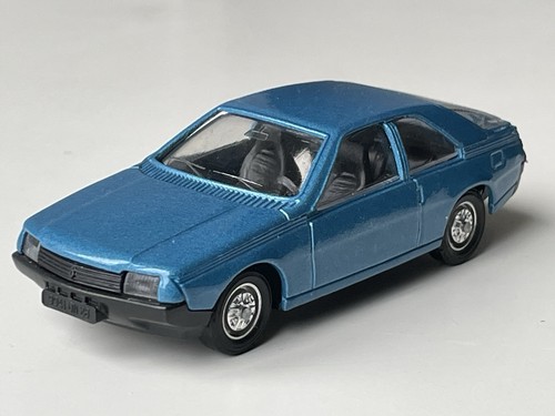 Renault fuego bleu - renault,