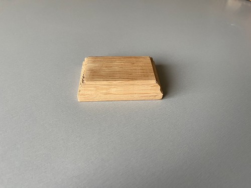 Socle bois brut pour - ,