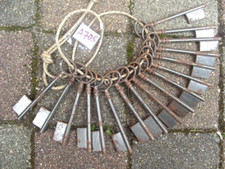 LOT A705 DE 17 EBAUCHES DE CLÉ CLÉS CLEFS CLEF ANCIENNES DE PORTE SERRURE