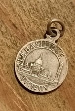 Médaille Religieuse Ancienne