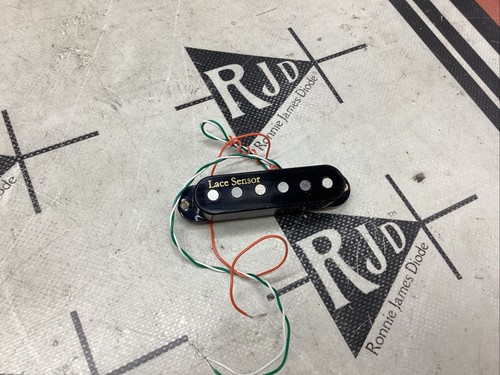 Lace sensor holy - lace,