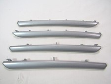 8V4867410 Set 4 Bandes Portes