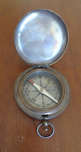 Ancienne boussole cuivre - ancienne, en