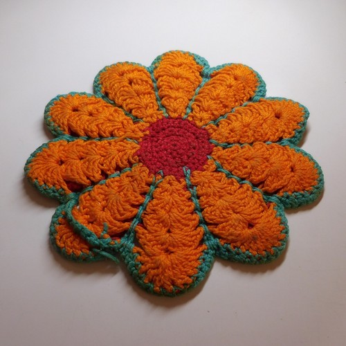 Napperon rond fleur - , crochet