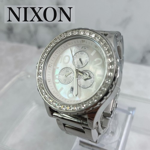 Excellent condition nixon - excellent, 42