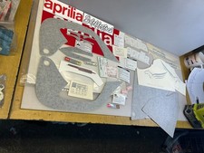 1 kit stickers complet aprilia ap8167320 pegaso 650 ie rouge 2001