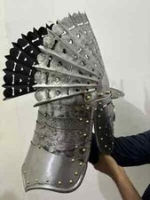 Casque de hussard médiéval