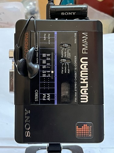 Sony walkman f66 radio - walkman,