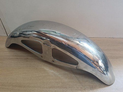 Garde boue avant chrome - un,