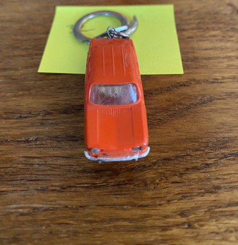 Porte clef norev - clef, 1/86