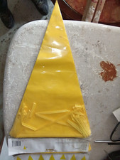 vend lot guirlande fanions triangle jaune + 2 gilets de sécurité jaune bandes ré