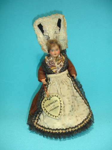 Poupée minor folklorique - poupée, le