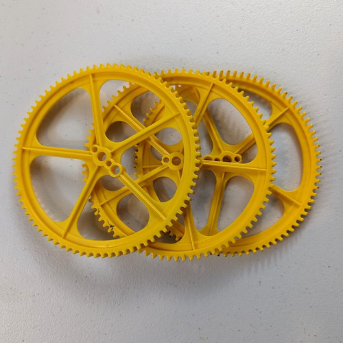 Lot knex big yellow - of,