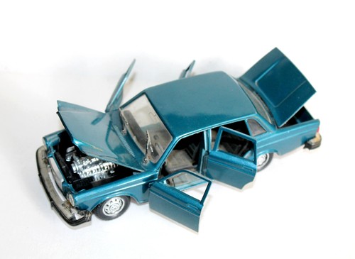 Polistil 25 volvo 164 - 1/25,