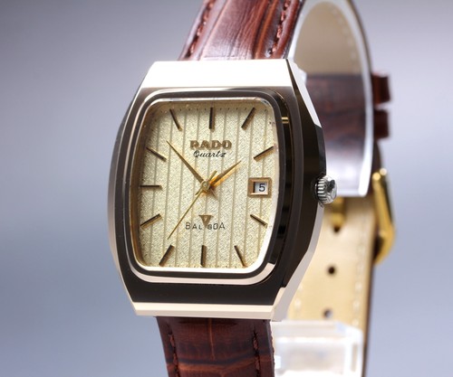 Presque comme neuve - **, montre