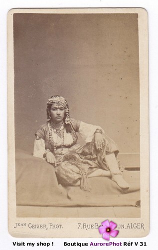 Jeune femme algérie en - d'algÉrie,