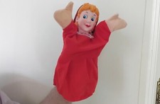 Marionnette du petit chaperon rouge pour accompagner la lecture du conte
