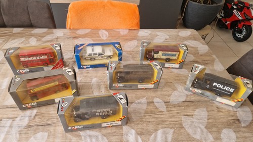 Lot voitures miniatures corgi - lot,