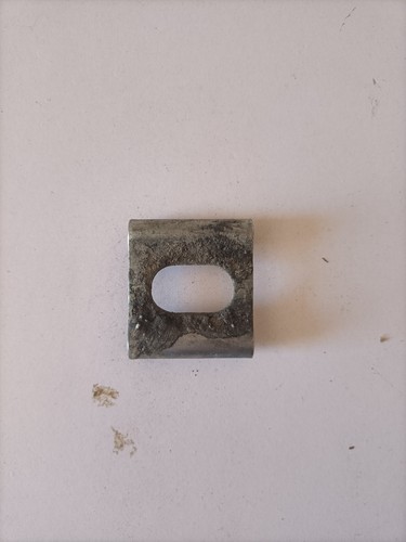 Equerre pot echappement - de,