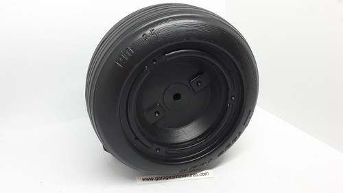 Roue plastique noire - roue,