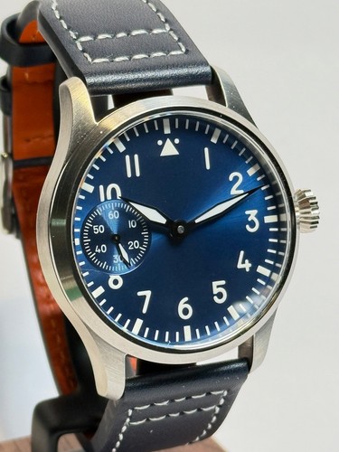 Noble montre 42mm - montre, main