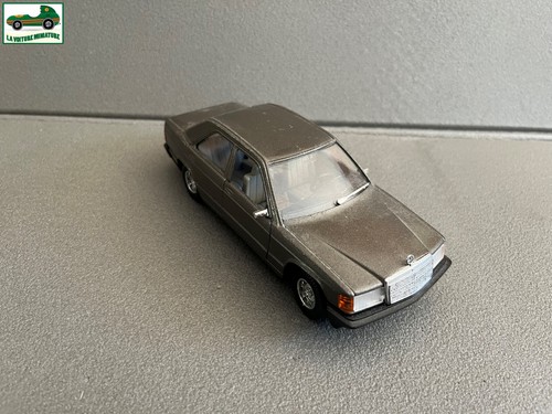 Ancienne miniature voiture - miniature,