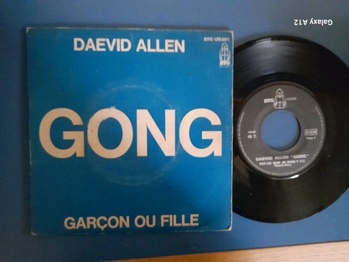Gong est que je - est, suis
