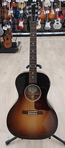 Guitare acoustique électrique