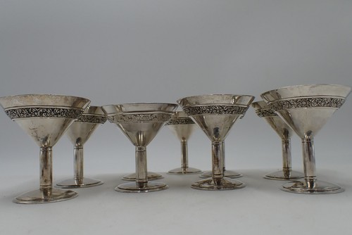 Neuf coupes liqueur - liqueur, ,art