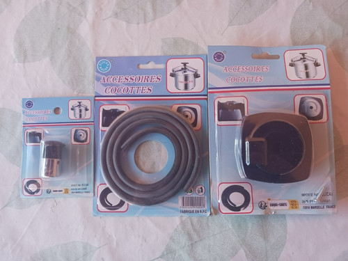 Trois accessoires pour - , cocotte