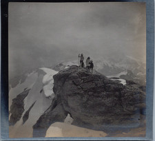 Suisse, Schweiz, Saint-Luc, Bella Tola, Famille au Sommet vintage silver print