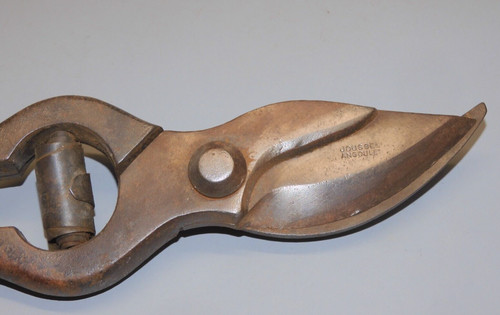 Secateur ancien gravé - -,