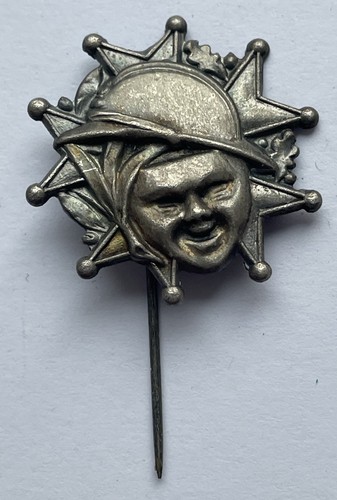 Epingle broche militaire